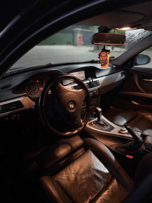 Bmw e90 163cp automat.