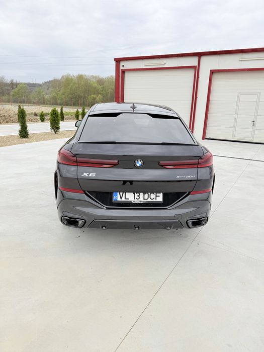 BMW X6 M sport .