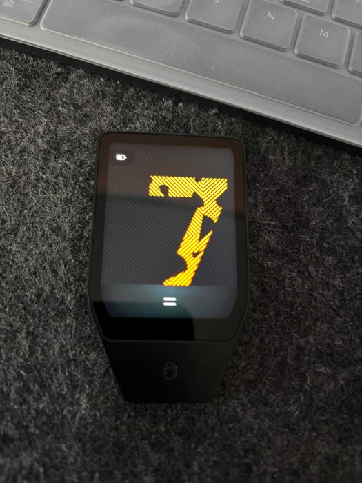 Portofel criptomonede Trezor Safe 7