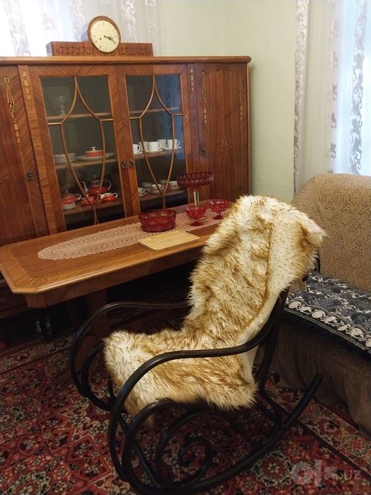Румынский книжный шкаф.