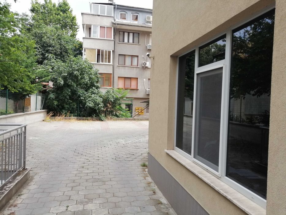 Паркомясто под наем