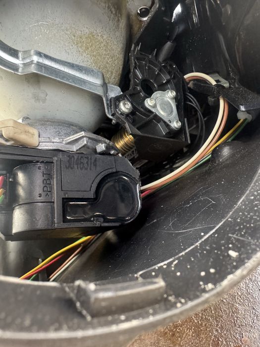 Комплект завиващи ксенонови фарове за Mercedes R class W251