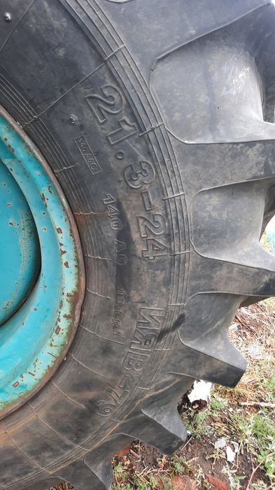 Шины на Комбайн комплекте