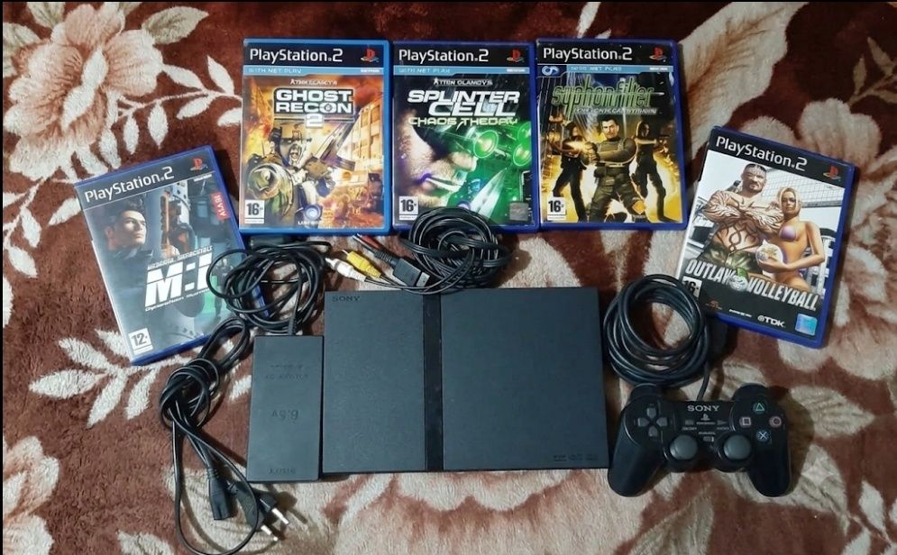 Vând PlayStation 2 slim complet în stare bună