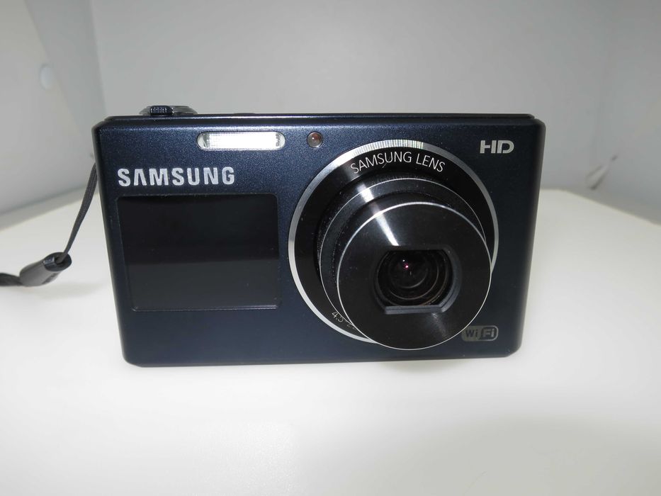 Samsung DV150F компактен фотоапарат цифрова камера със селфи екран
