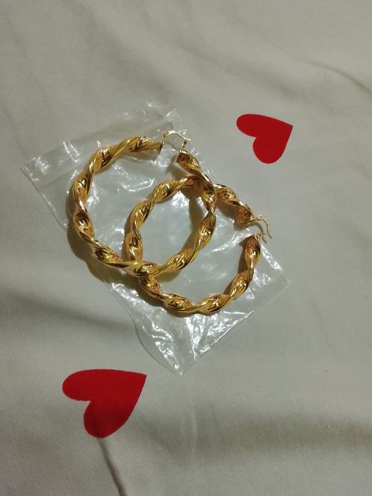 Vând bijuterii placate cu aur bratari, cercei,