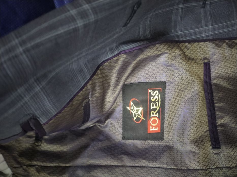 Продам костюм тройка