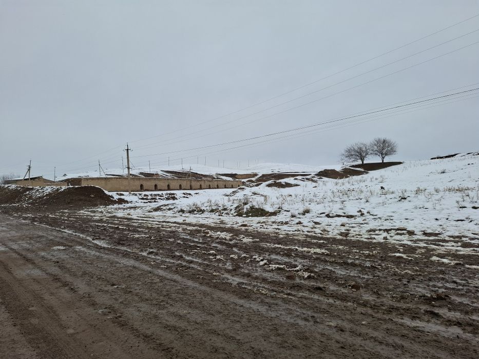 Чирчик! Про-ся 10-га не жилой земельный участок под строительство и.т.