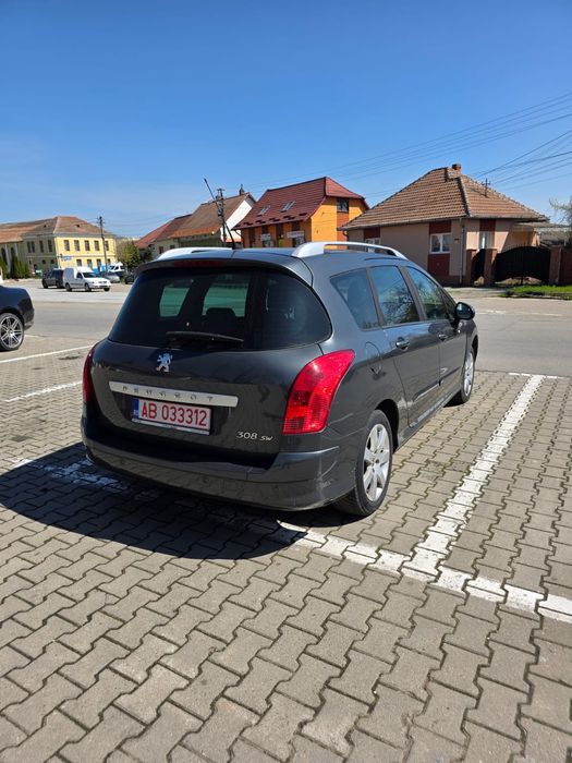Peugeot 308 1.6 benzina și GPL