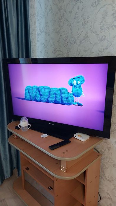 Телевизор Sony LCD Digital Colour TV