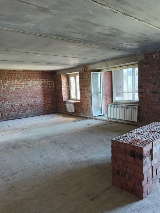 Продам 4 ком в ЖК 8КВАРТАЛ