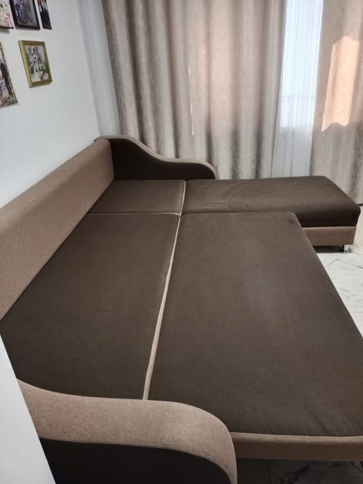 Диван угловой. .