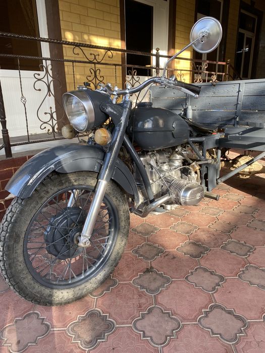 Mototsikl Dnepr holat yaxshi