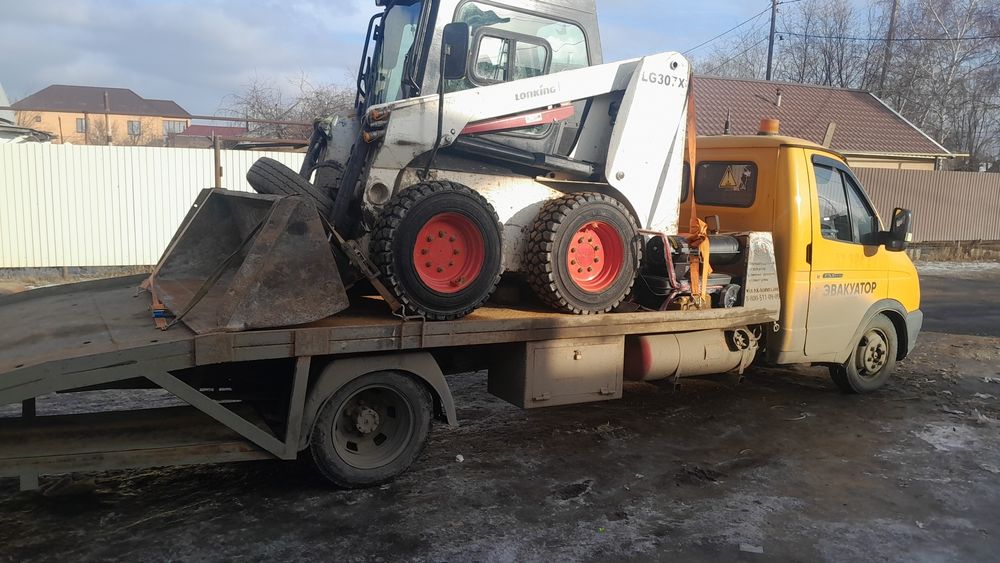 Услуги мини трактора бобкат в Уральске