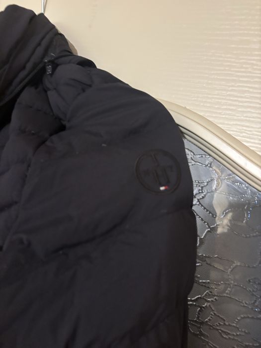 Tommy Hilfiger пухенка