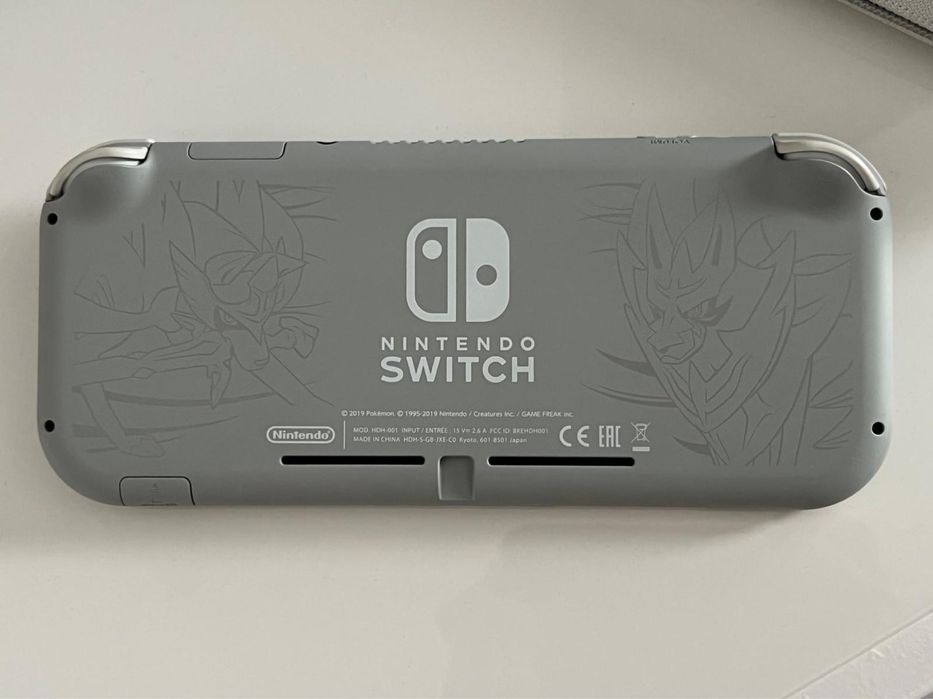 Nintendo Switch Lite Zacian and Zamazenta