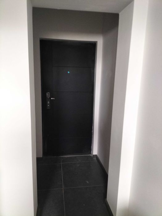 Давам под наем едностаен апартамент след основен ремонт в центъра на град Варна