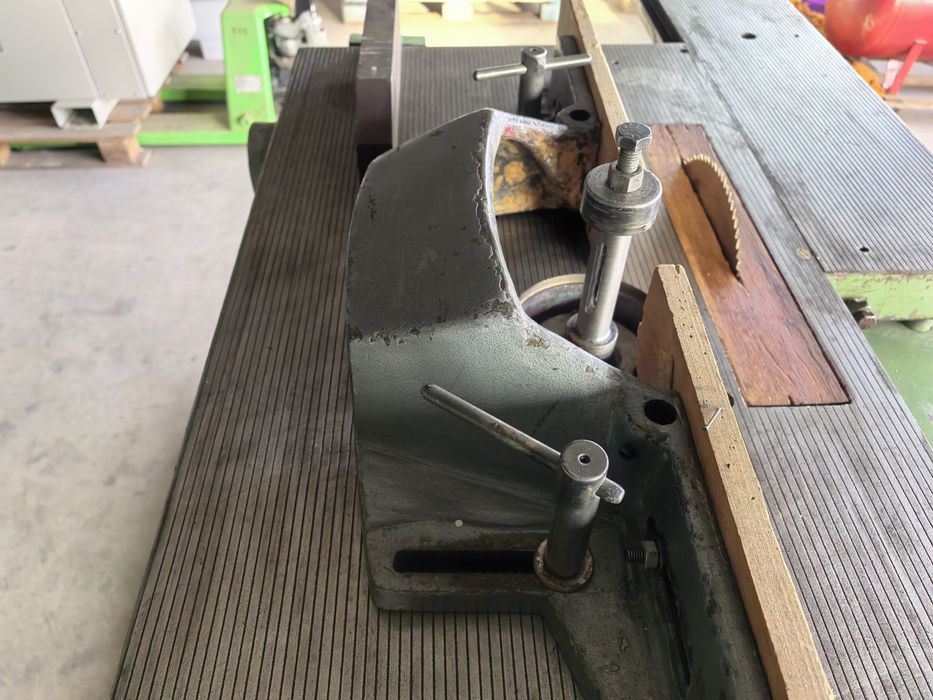 Циркуляр с карета + фреза. Трифазна.