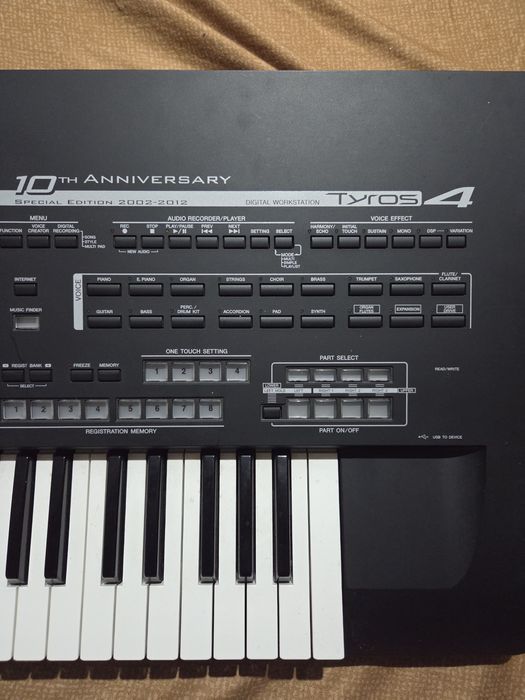 Yamaha Tyros 4 impecabil de vanzare