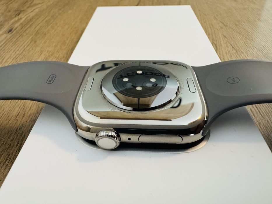 Apple Watch Series 10 GPS + Cellular 46mm Natural Titanium