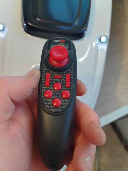 Лодка за захранка