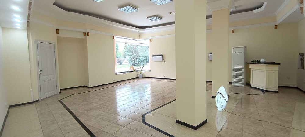 В центре города Ташкента пл. Хамида Алимджана 95 м2