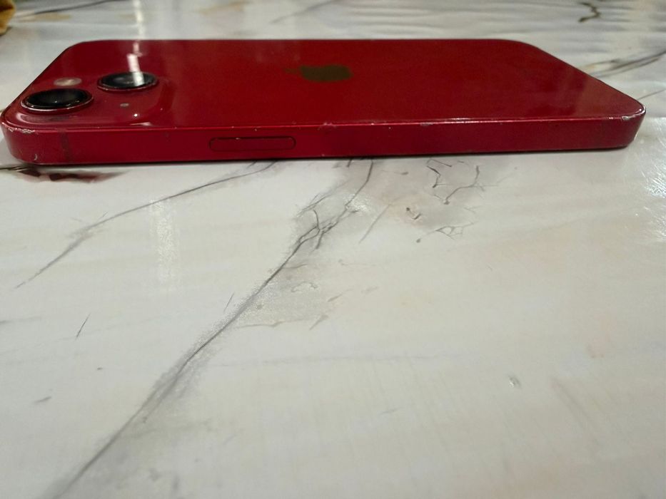 Продам Айфон 13  128гб