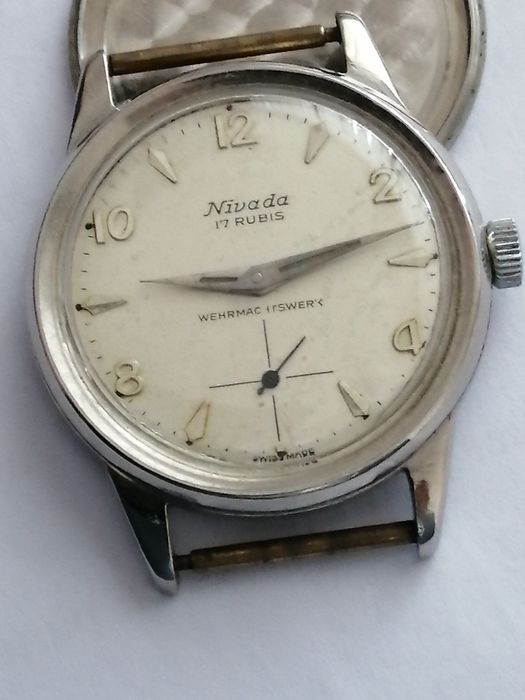 Nivada model diplomat