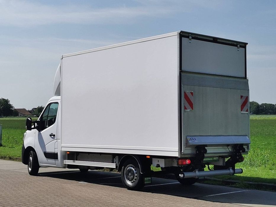 inchiriere duba fara sofer 3,5 t 45E/zi