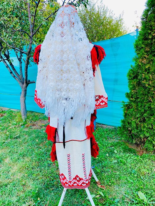 Автентична Пиринска Носия