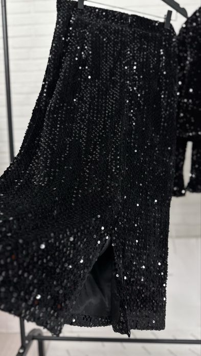 Юбка с пайетками