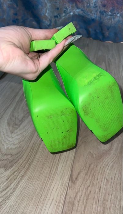 Papuci verde neon Aldo
