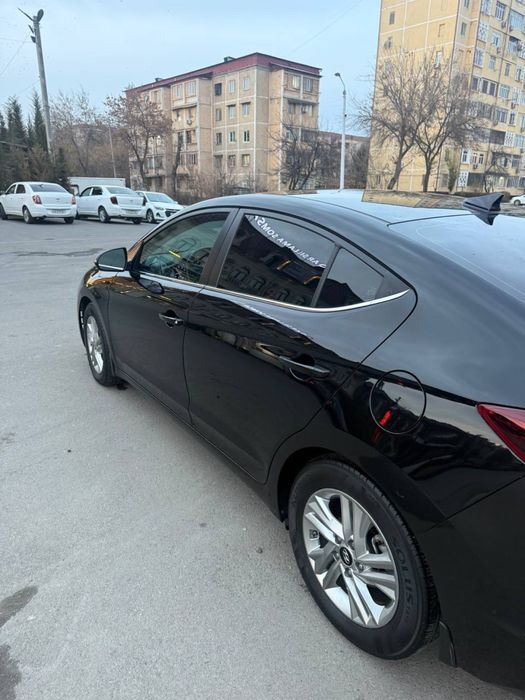 Hyundai Elantra 2020