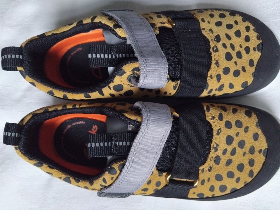 Нови детски обувки CLARKS