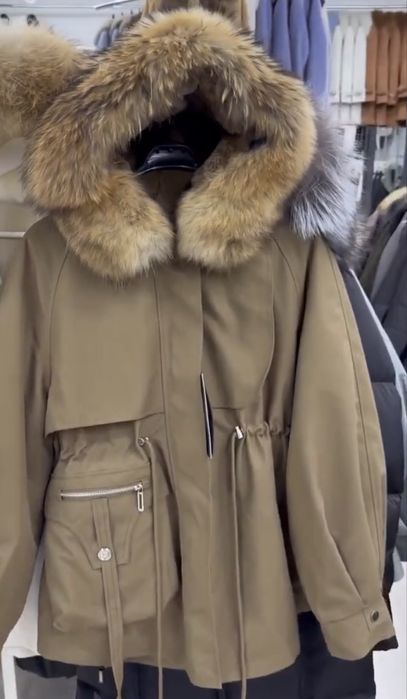 Куртка женскаяяя