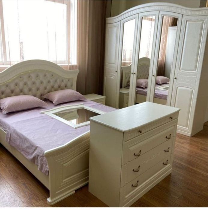 Спальний гарнитур