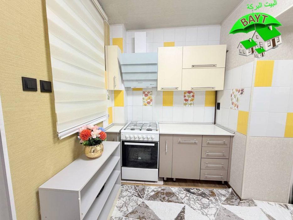 2х ком, Чил 9, КИРПИЧ, 52м2, Балкон 2х6, продаётся квартира ~