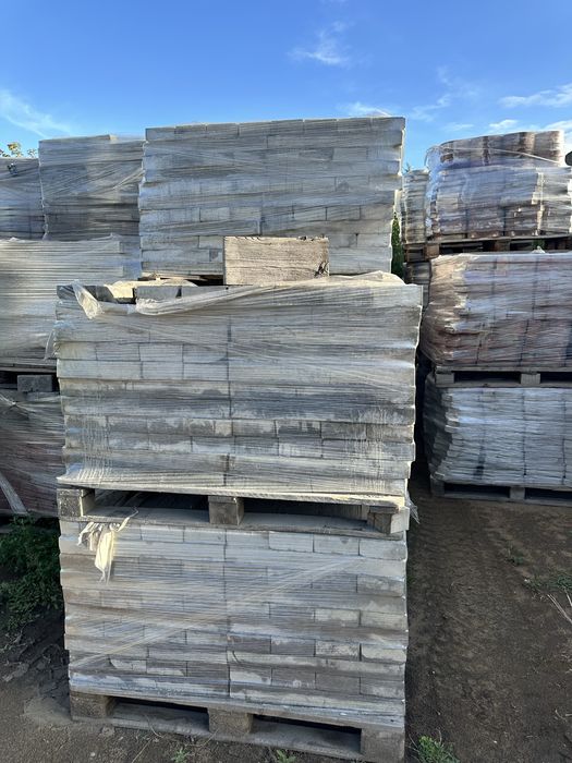 Продается брусчатка нелеквид-Дешево!