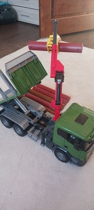 Камион кран Брудер Bruder