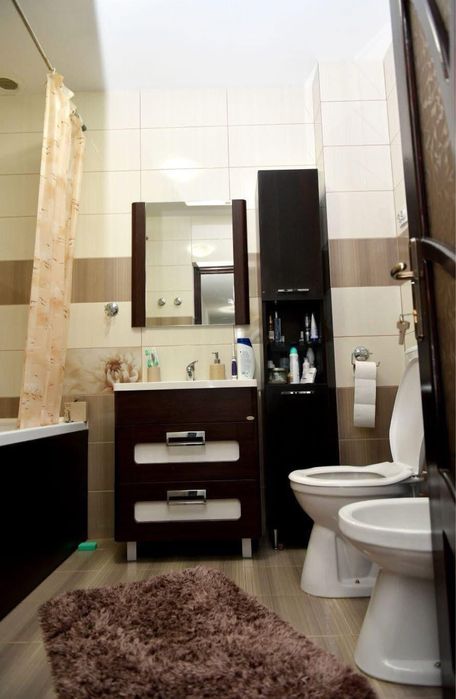 Apartament de vanzare 3 camere darmanesti bacau