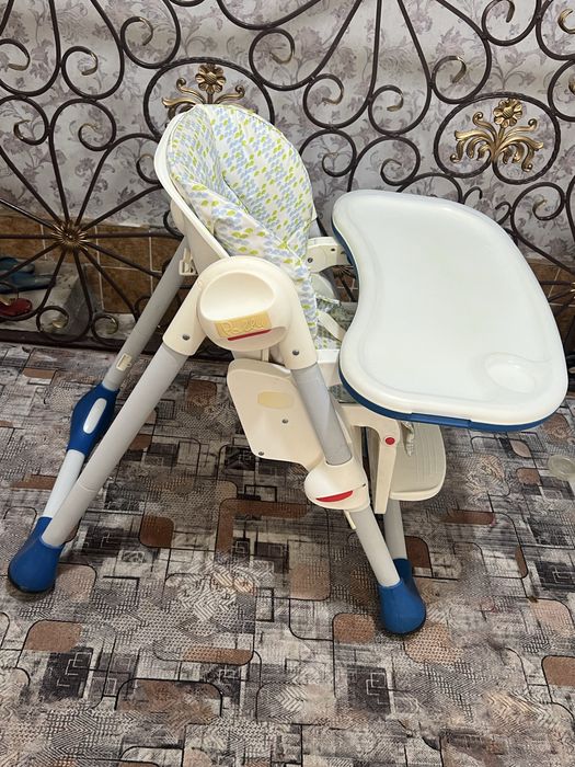 Стульчик для кормление Chicco