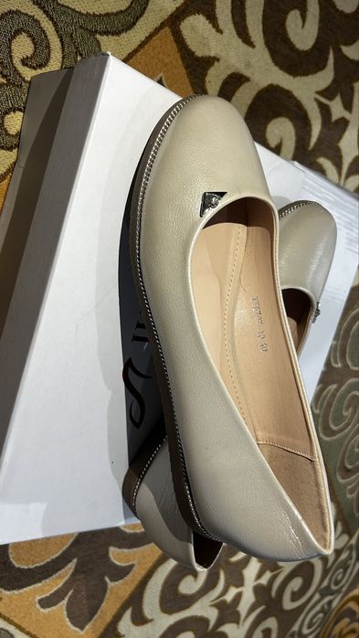 Обувь (балетка).