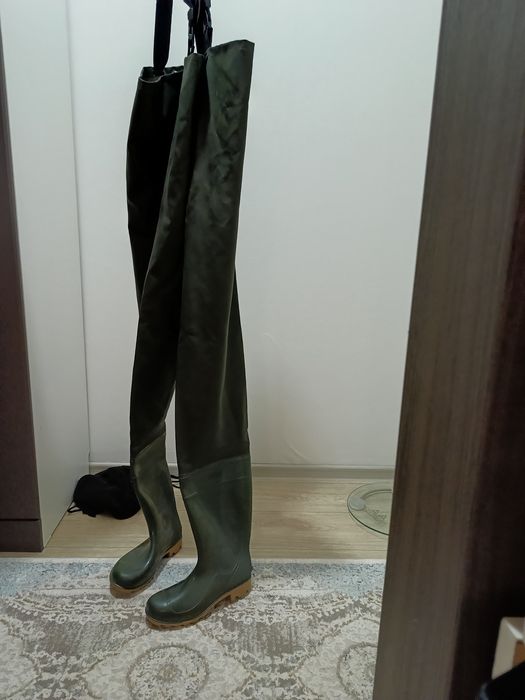 Продам рабочие сапоги полукомбинезон