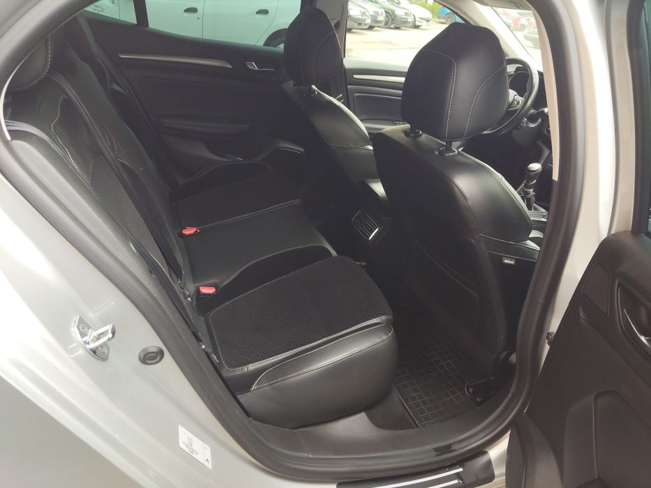 Se vinde Renault Megane IV  Energy Intense 1.6dci