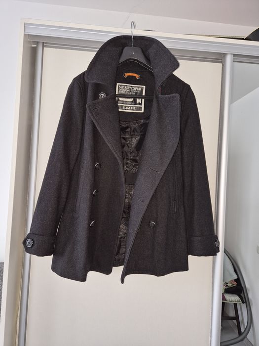 Дамско вълнено палто на марката Superdry