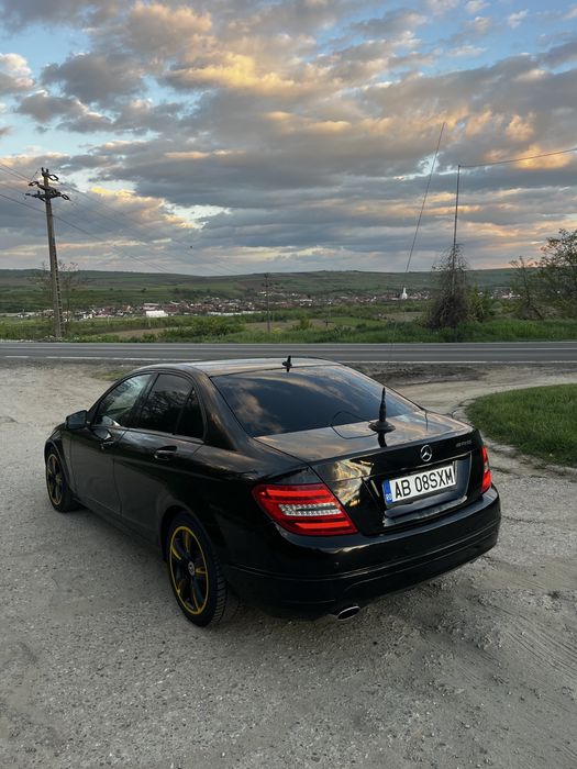 Mercedes c 220 170 cp