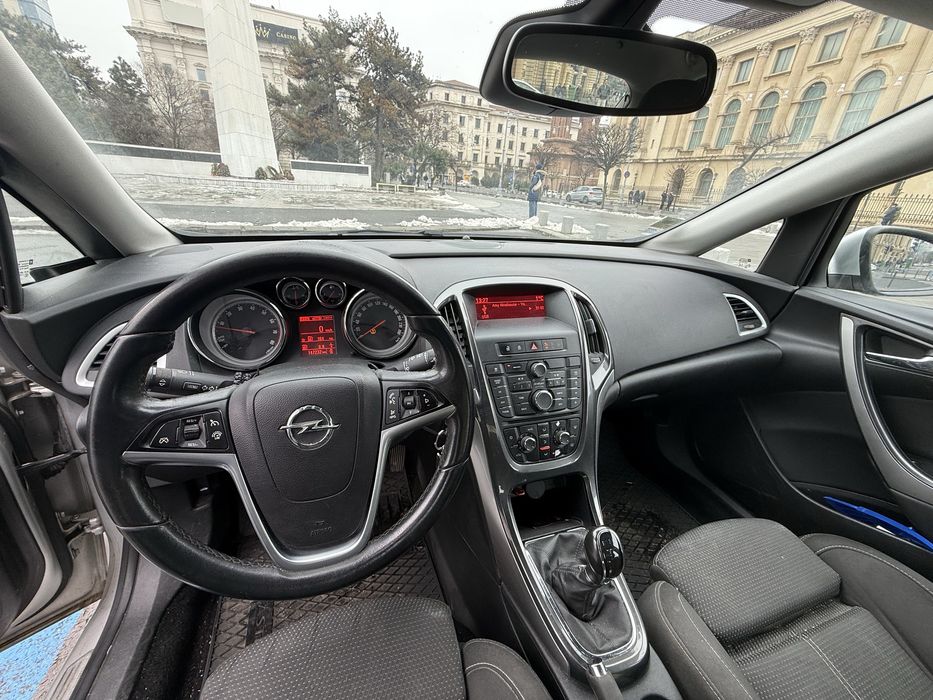 Opel Astra 1.6 Turbo negociabil
