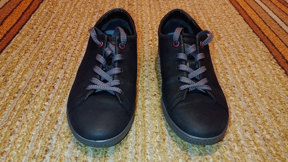 Обувки Ecco 36,5