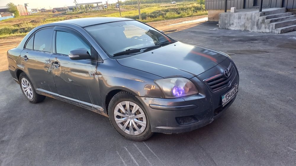 Тойота авенсис 2006 г