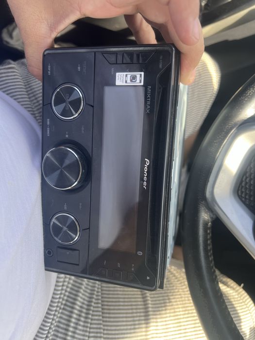 Pioneer 725 va Aktivniy sambufer sotiladi